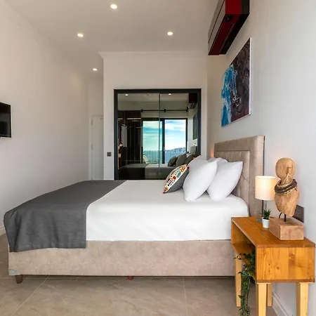 Apartahotel Born In Blue 4*