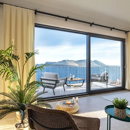 Apartahotel Born In Blue 4*